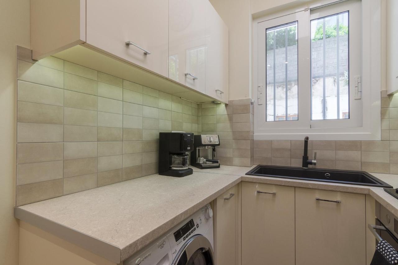 Beautiful And Spacious Apartment In Pagrati 아테네 외부 사진